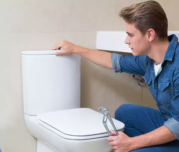 Expert Plumber for Toilet Replacement in Miami, FL: Schedule Affordable Toilet Replacement Services with Us