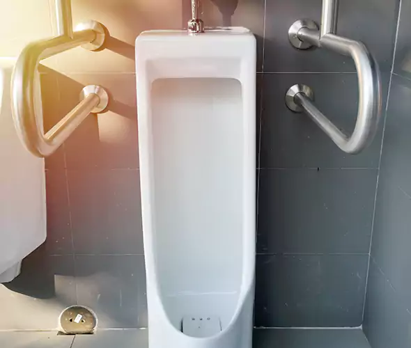 Expert Urinal Installation in Miami, FL: Schedule Reliable Plumbing Services with Us