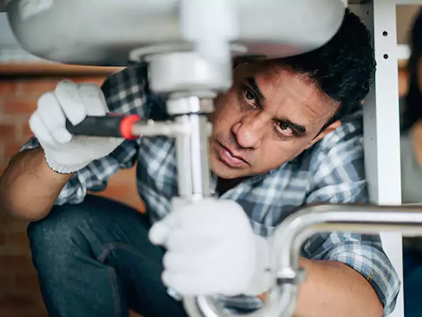 Why Choose Miami Plumbing and Heating for Clogged Sewer Line Repair in Miami, FL?