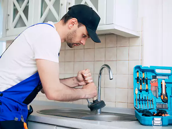Why Choose Miami Plumbing and Heating for Kitchen Plumbing in Miami, FL?