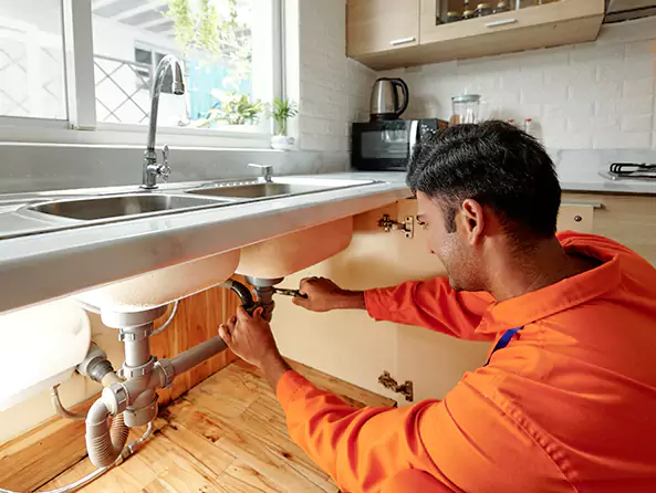 Why Choose Miami Plumbing and Heating for Residential Plumbing Service in Miami, FL?