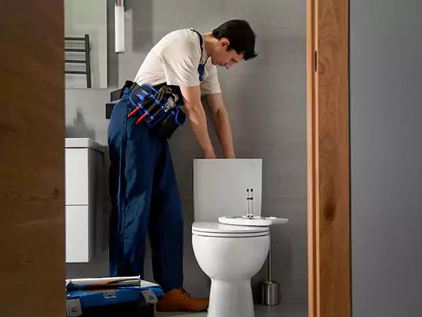 Why Choose Miami Plumbing and Heating for Toilet Replacement in Miami, FL?
